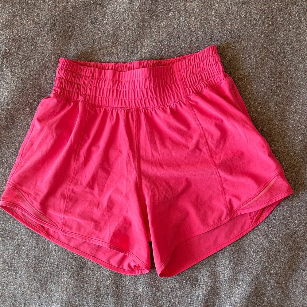 Lululemon Hotty Hot HR Short 4” Lined (Size 2)